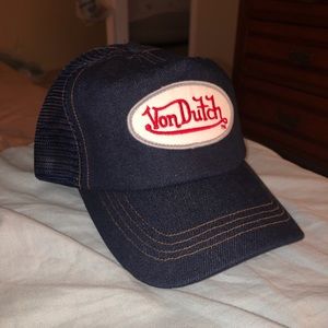 Von Dutch trucker hat